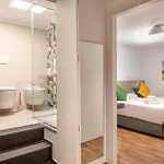 New Modern 2 Bedroom Near Policlinico Lägenhet Bari